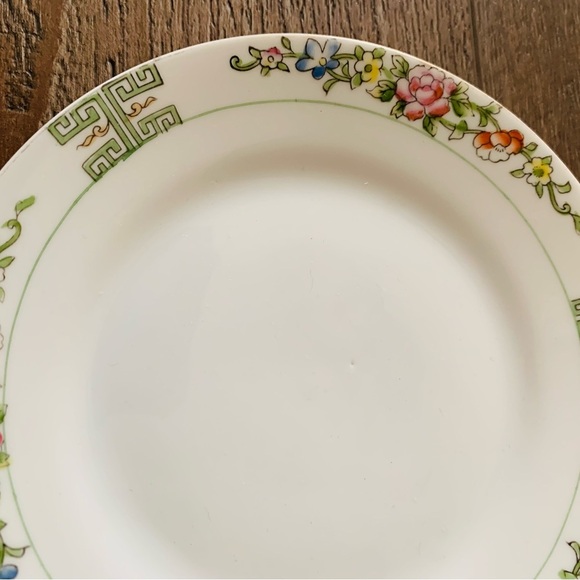 Lot of 2 Imperial Nippon Hand Painted  6 1/2" Plates - Picture 4 of 9